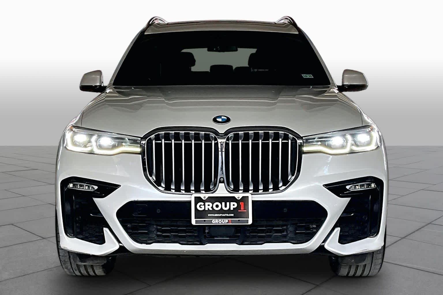 Used 2019 Mineral White Metallic BMW xDrive50i image 3