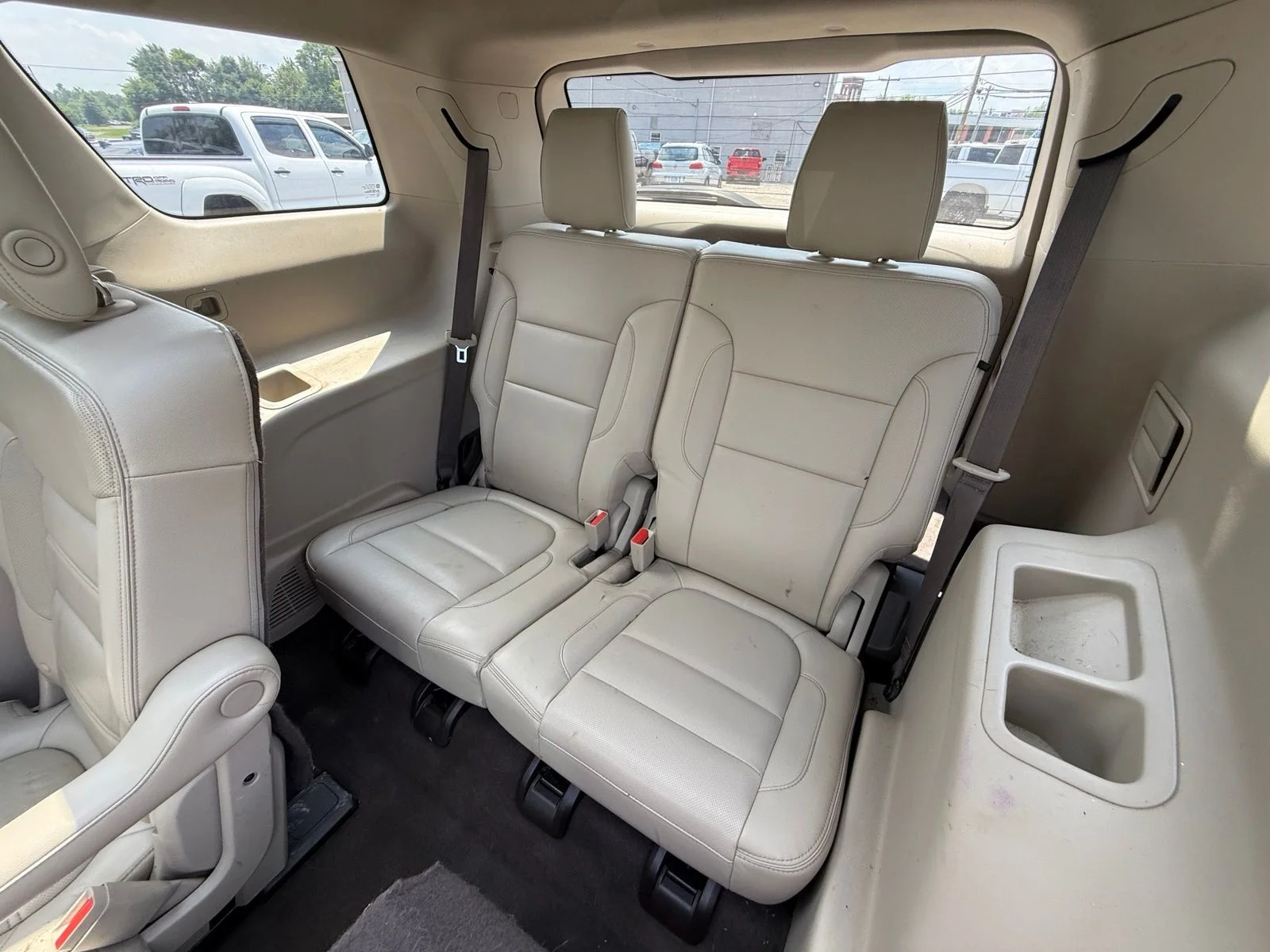 Used 2018 White GMC Denali image 25