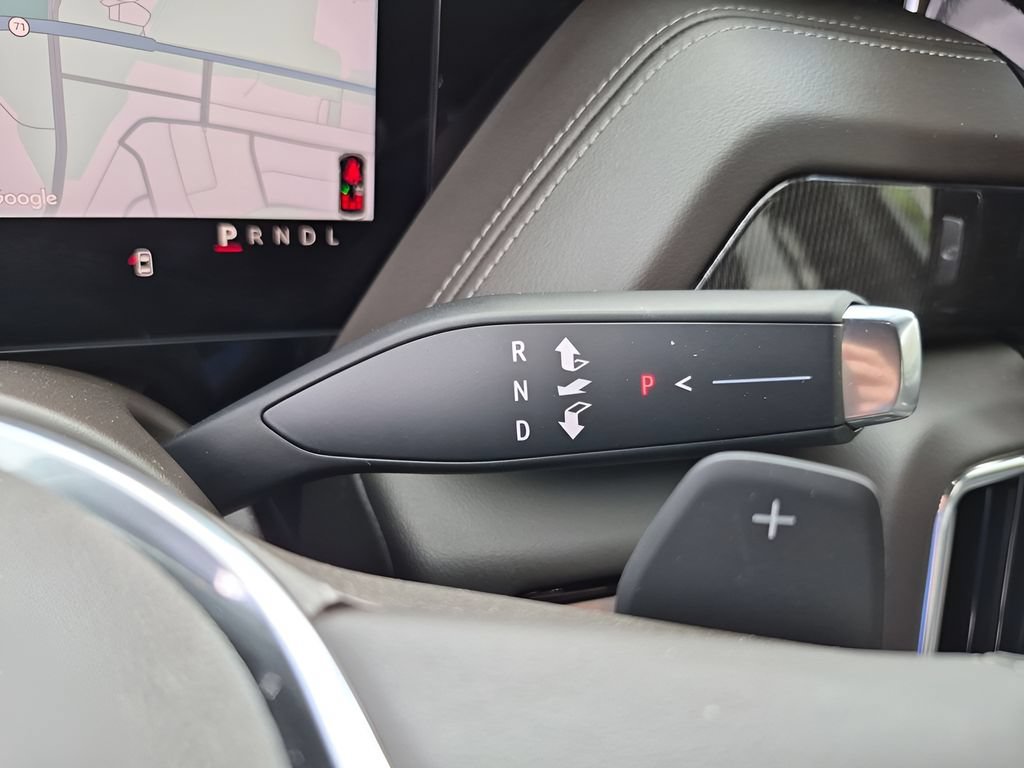 New 2026 Onyx Black GMC Elevation image 26
