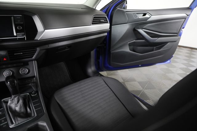 2022 Volkswagen Jetta S - Photo 22