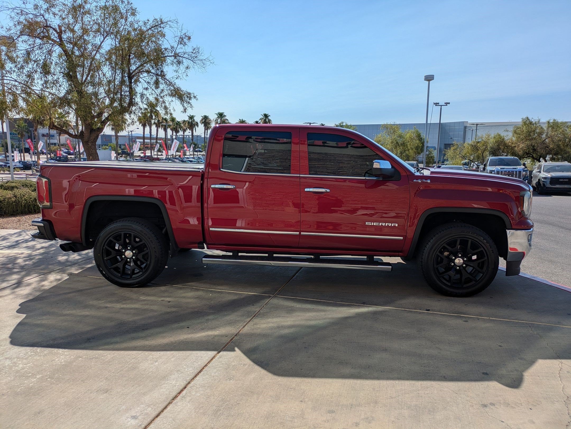Used 2018 Red Quartz Tintcoat GMC SLT image 7