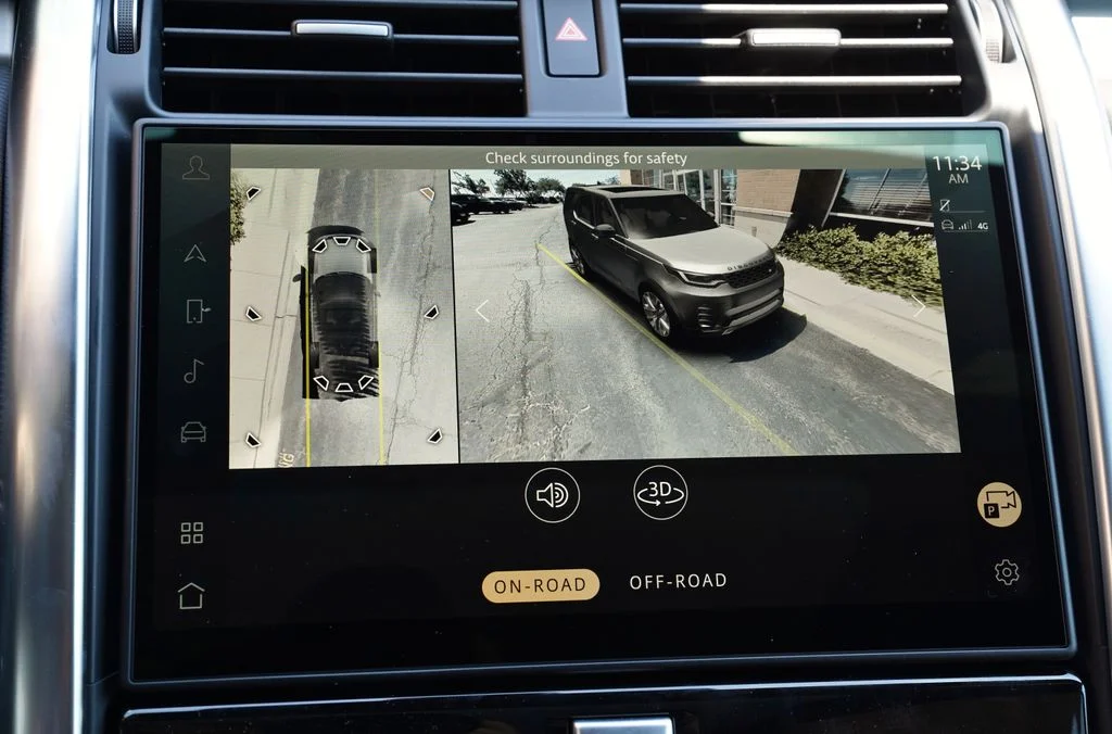 New 2026 Santorini Black Land Rover Dynamic SE image 28