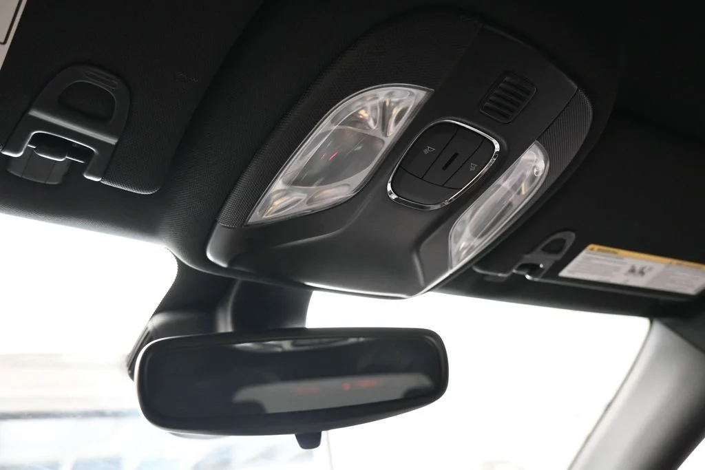 Used 2023 Bright White Clearcoat Jeep Latitude image 21