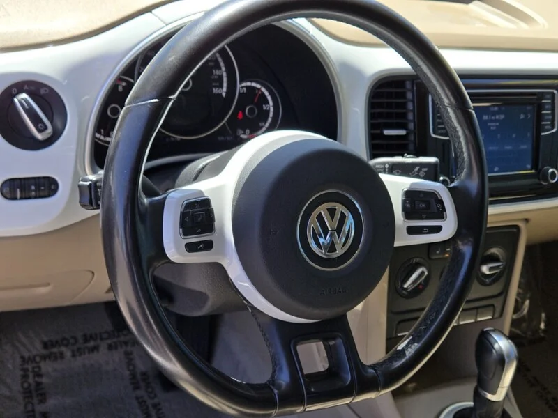 Used 2016 White Volkswagen 1.8T SE image 19