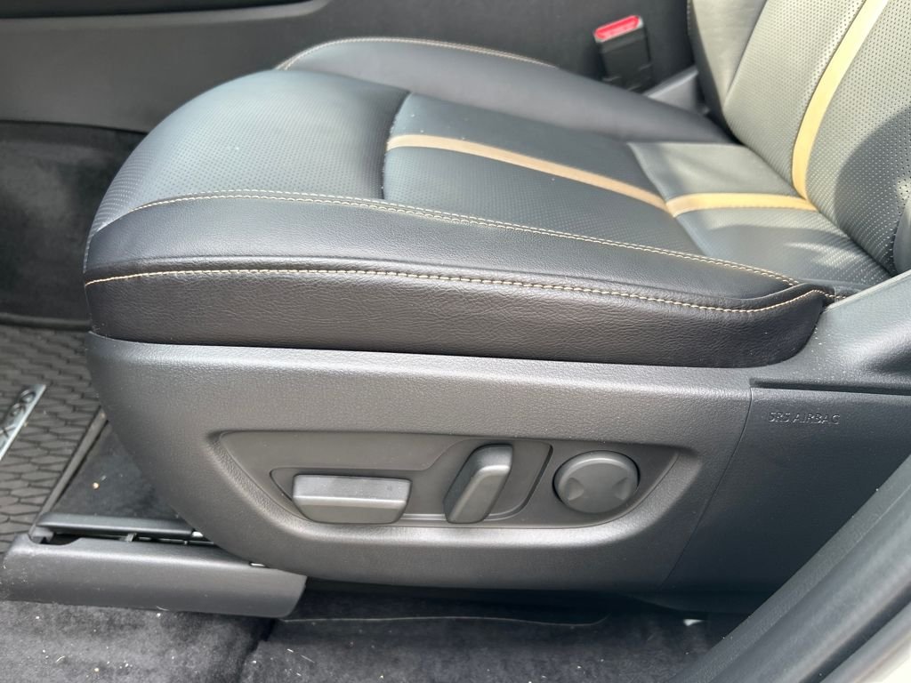 2025 Mazda CX-90 Premium Plus Package - Photo 17