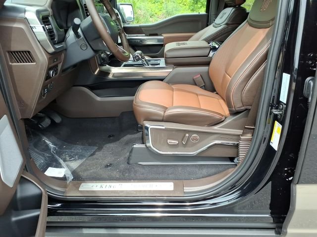 New 2026 Agate Black Metallic Ford King Ranch image 18