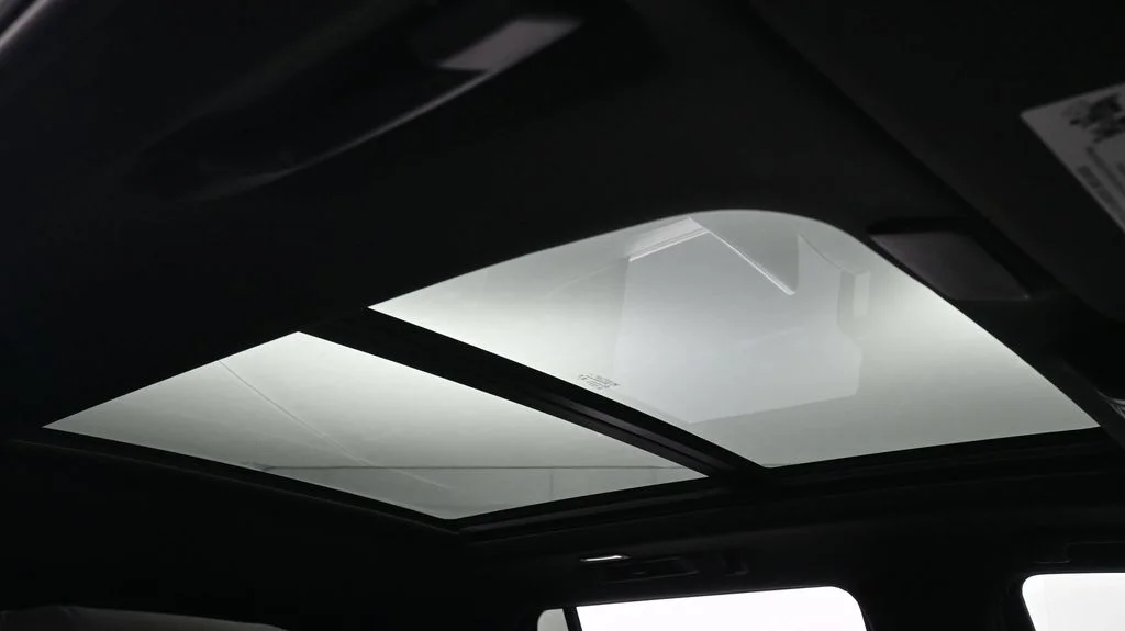 Used 2024 White Cadillac Premium Luxury image 18