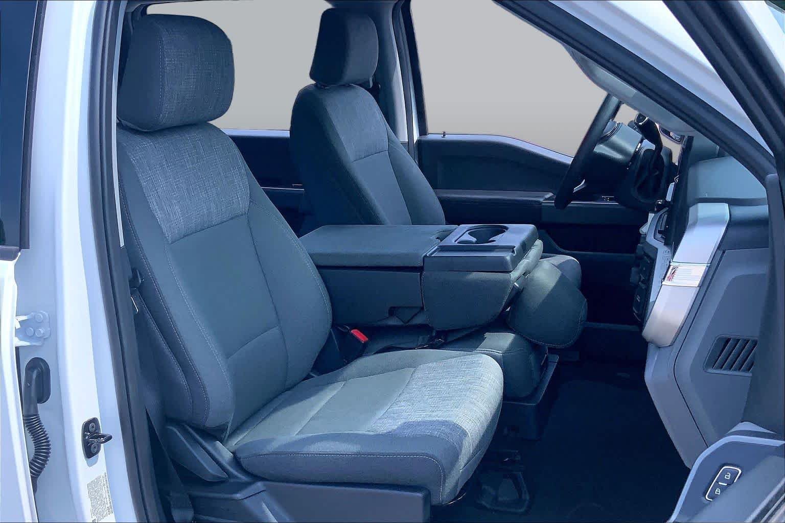 Used 2026 Oxford White Ford XLT image 9