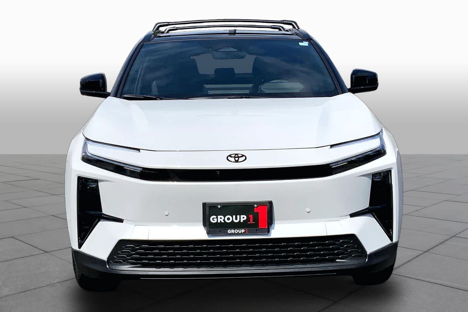 2026 Toyota C-HR XSE - Photo 3