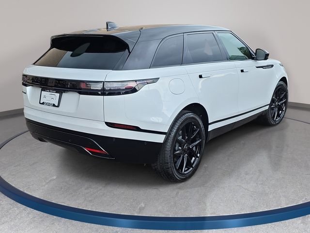 New 2026 Ostuni Pearl White Land Rover Belgravia Edition image 5