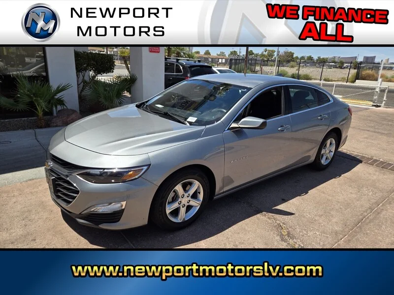 Used 2023 Sterling Gray Metallic Chevrolet LT image 1