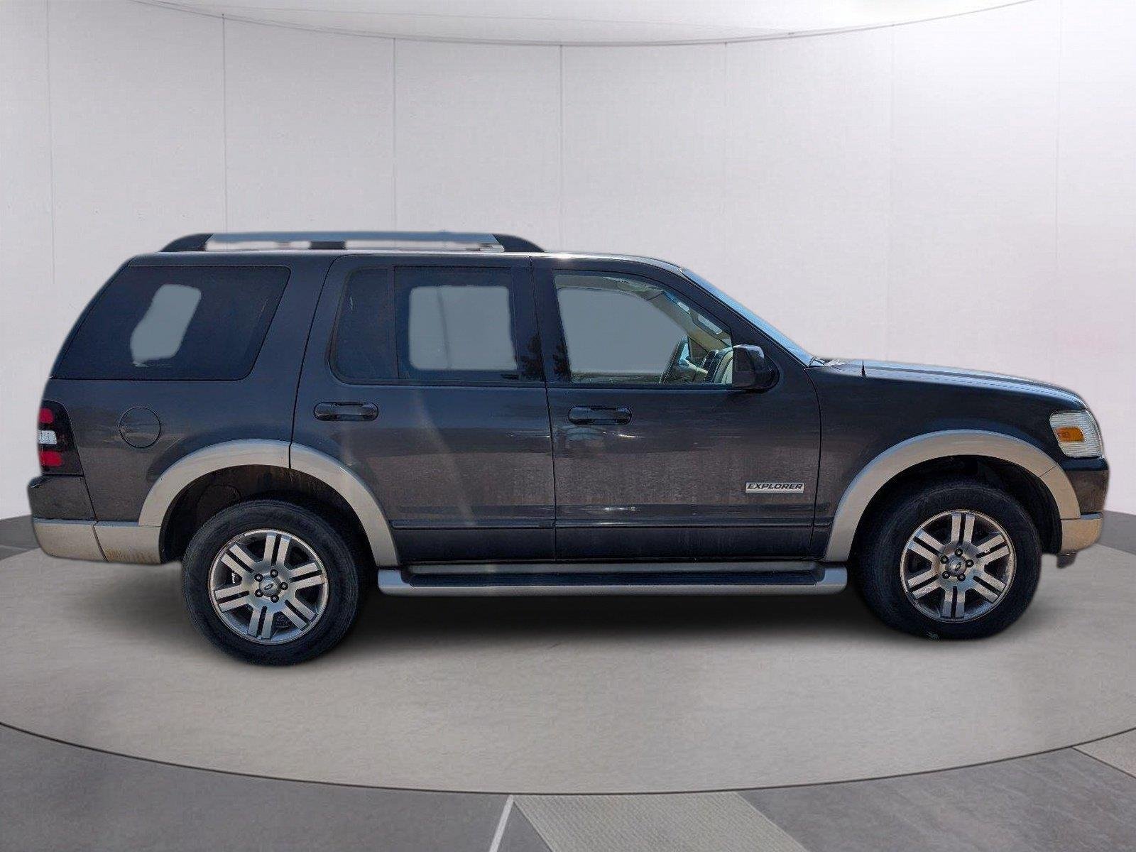 Used 2006 Mineral Grey Metallic Ford Eddie Bauer image 8