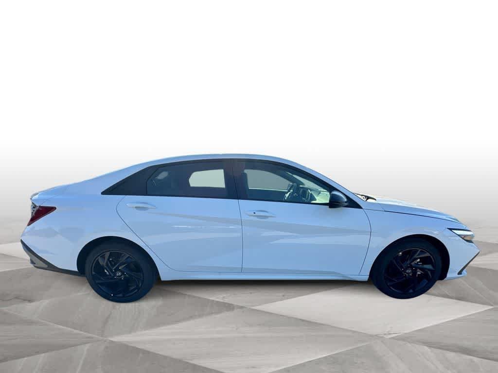 New 2026 Serenity White Hyundai SEL Sport image 9