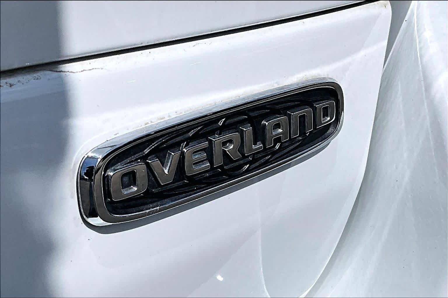 Used 2023 Bright White Clearcoat Jeep Overland image 30
