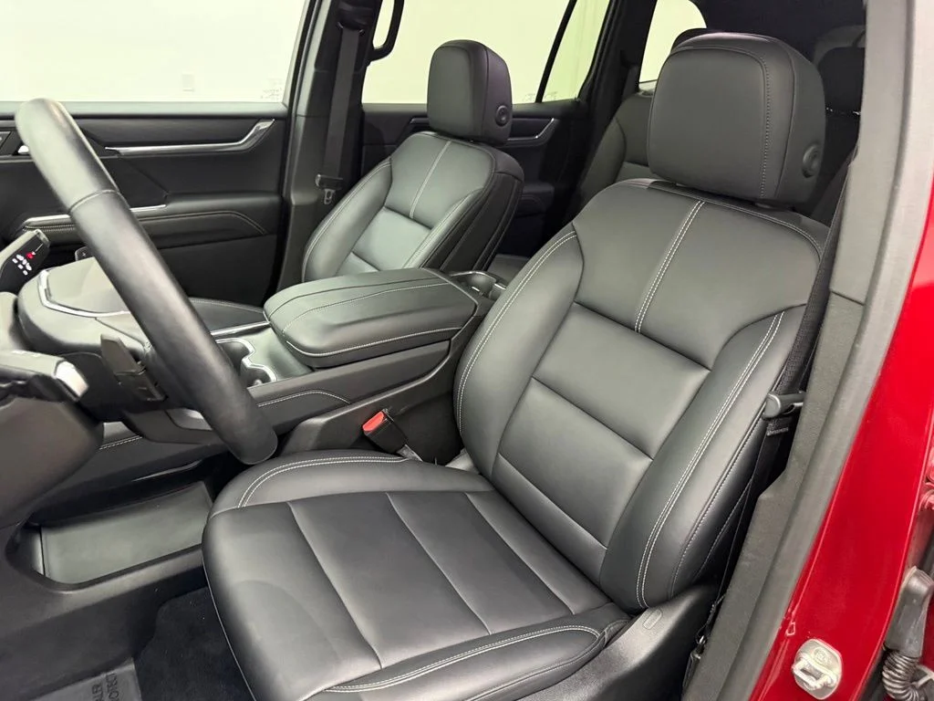 Used 2024 Red GMC Elevation image 26