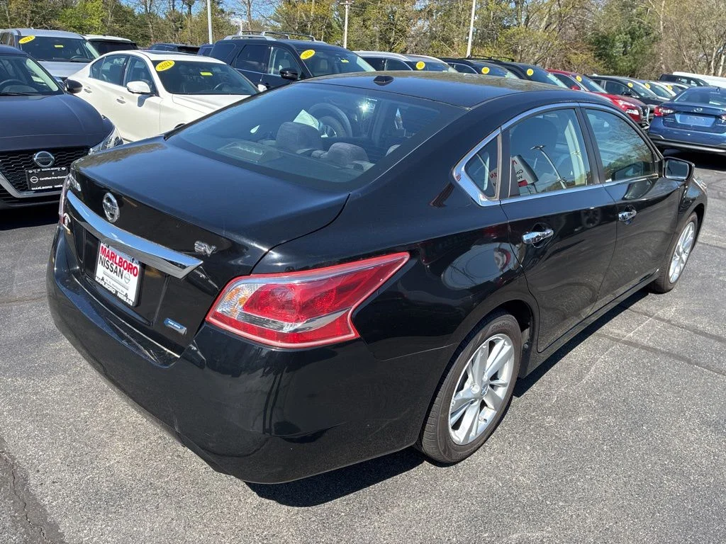 Used 2013 Black Nissan 2.5 SV image 7