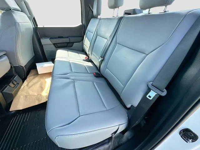 New 2026 Oxford White Ford XL image 15