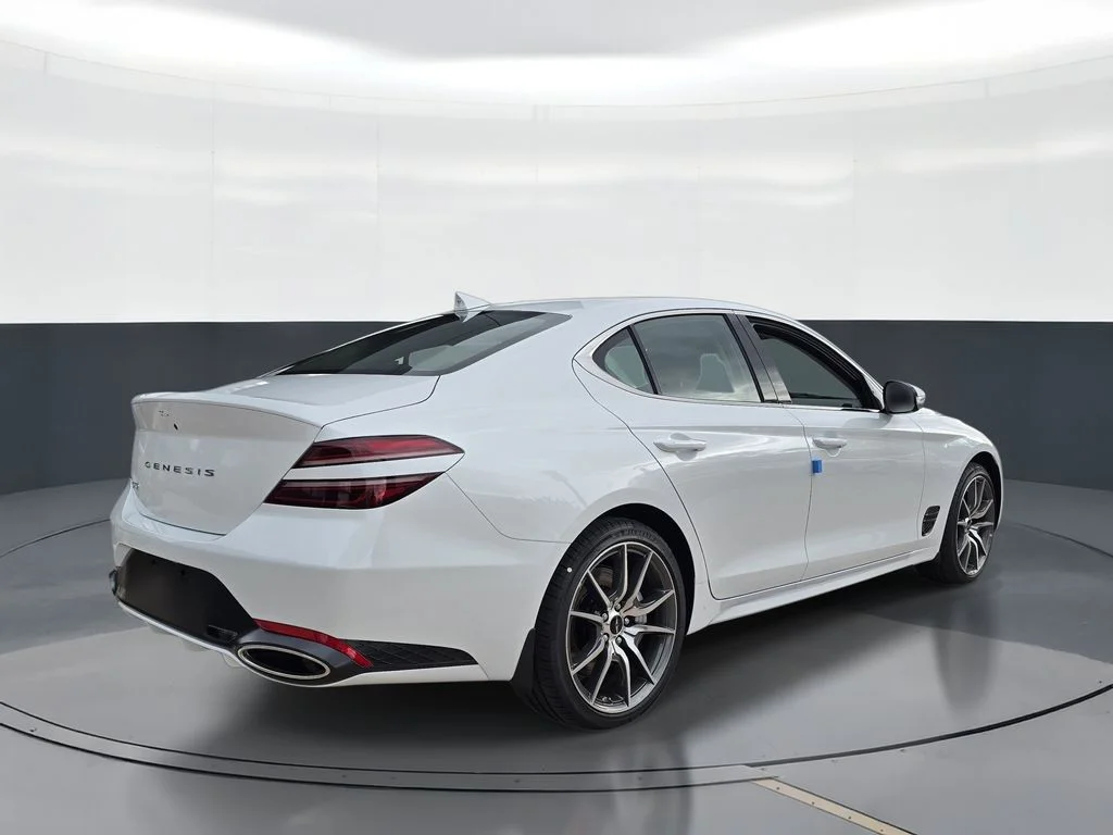 New 2026 White Genesis 2.5T image 3