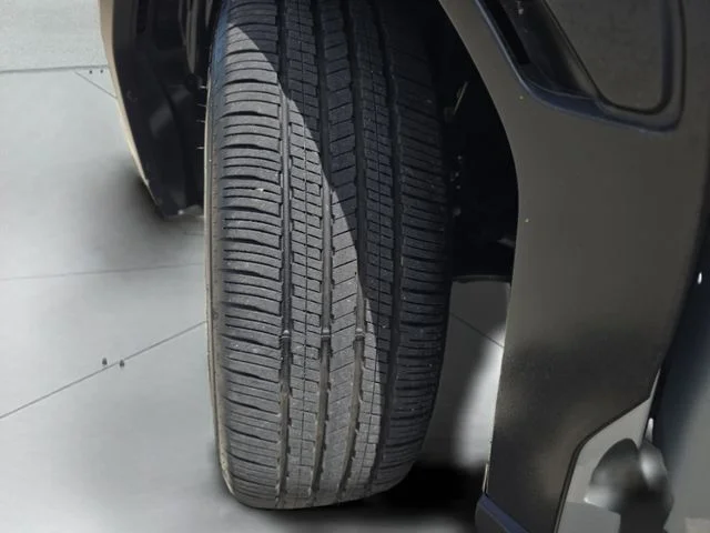 Used 2025 Silver Subaru Limited image 30