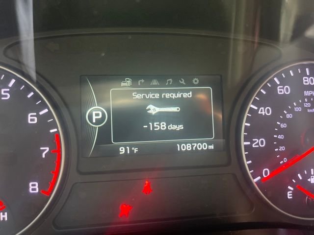 Used 2016 White Kia SXL image 10