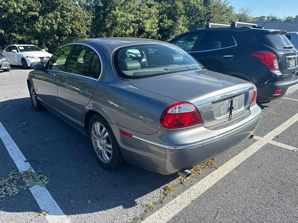 Used 2005 Blue Jaguar 3.0 image 3