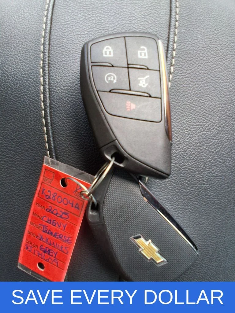 Used 2025 Gray Chevrolet LT image 19