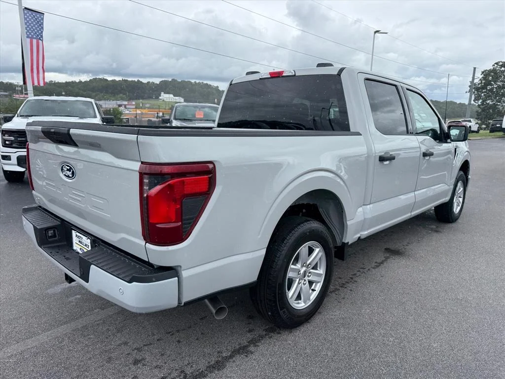 New 2026 Avalanche Ford XLT image 4