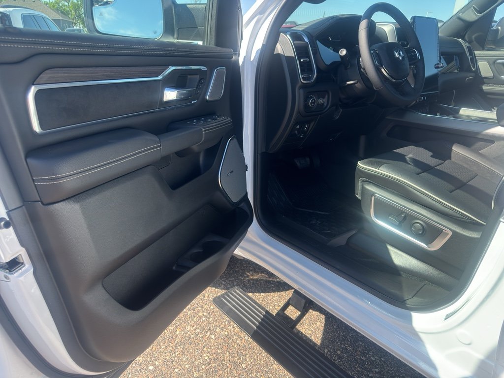 New 2026 Bright White Clear-Coat Exterior Paint RAM Laramie image 13