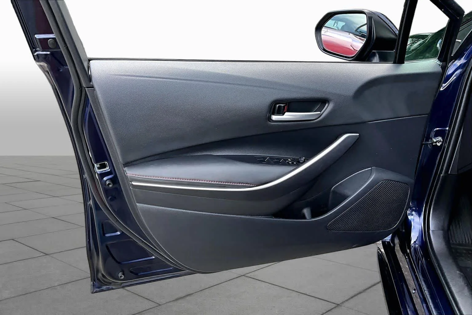 Certified Used 2025 Blueprint Toyota SE image 21