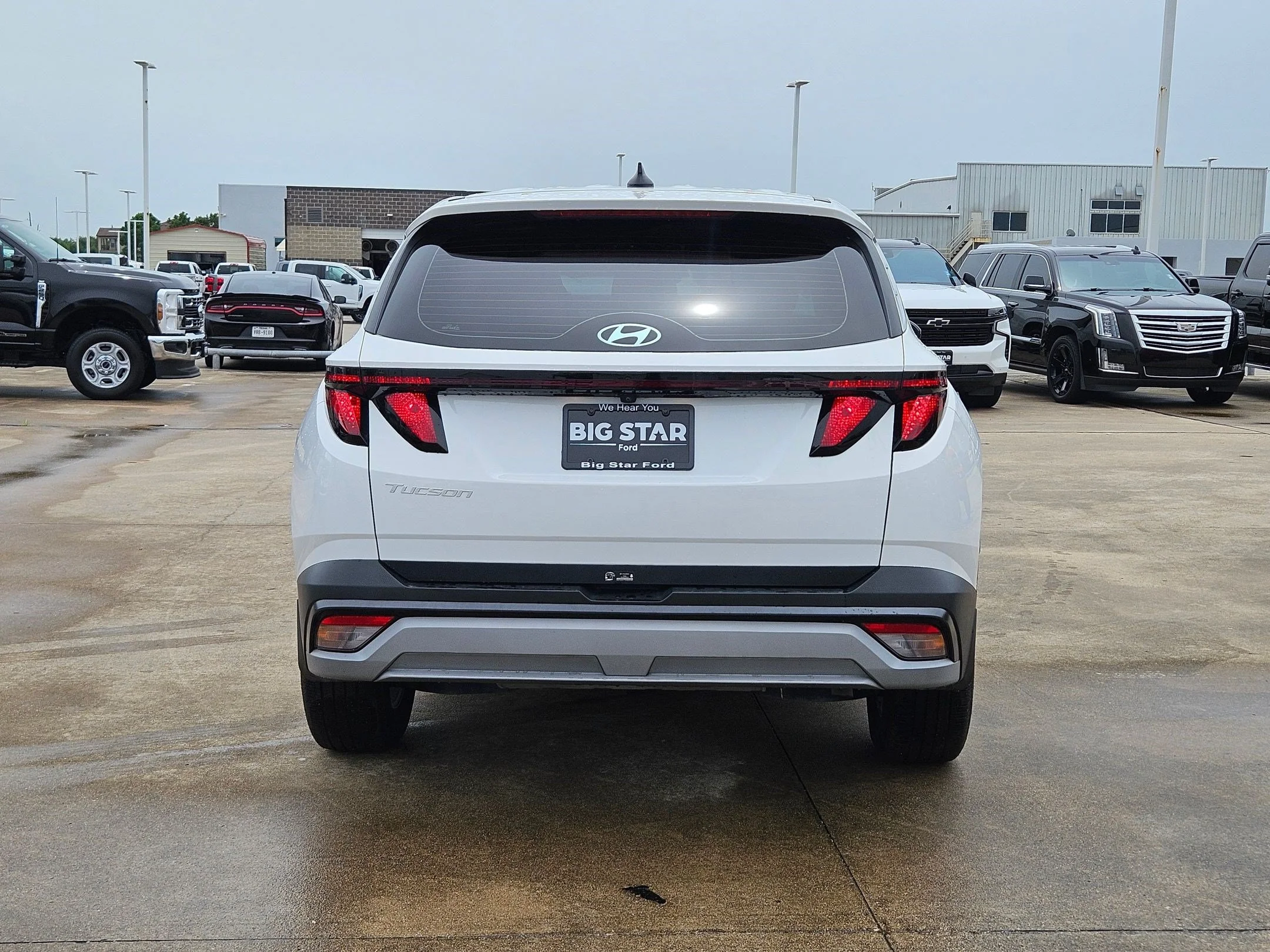 Certified Used 2025 Serenity White Pearl Hyundai SE image 4