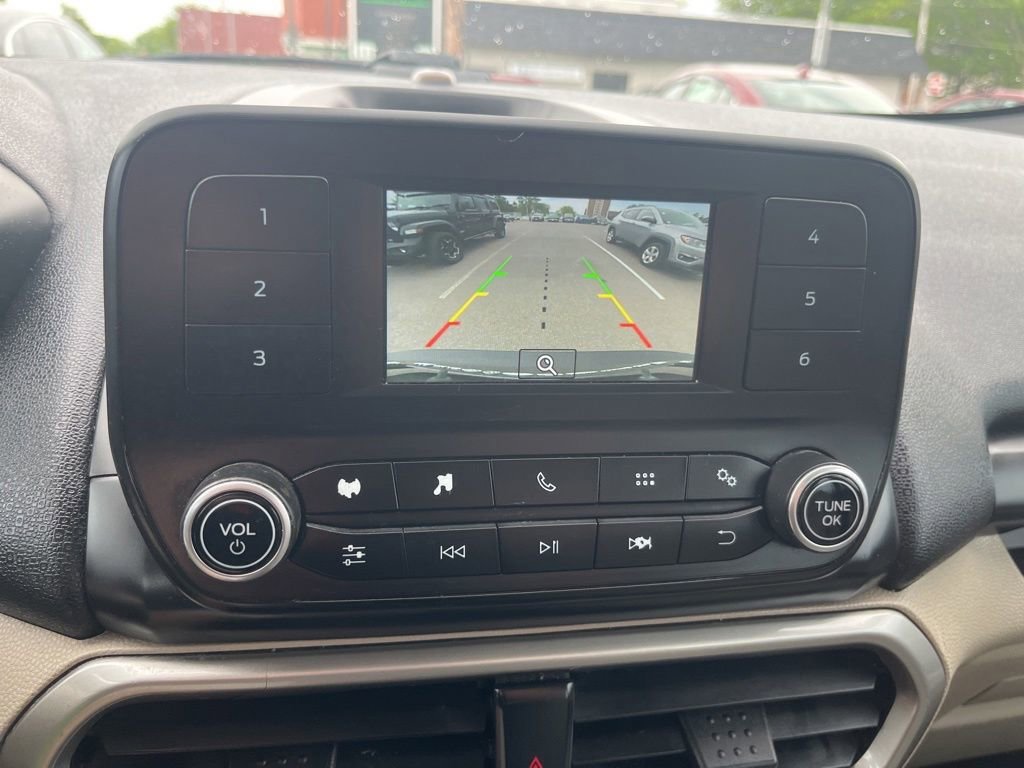 Used 2020  Ford S image 23