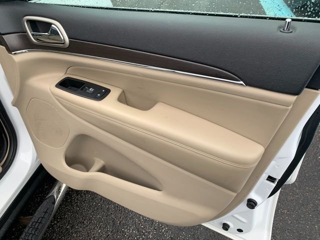 Used 2017 White Jeep Limited image 13