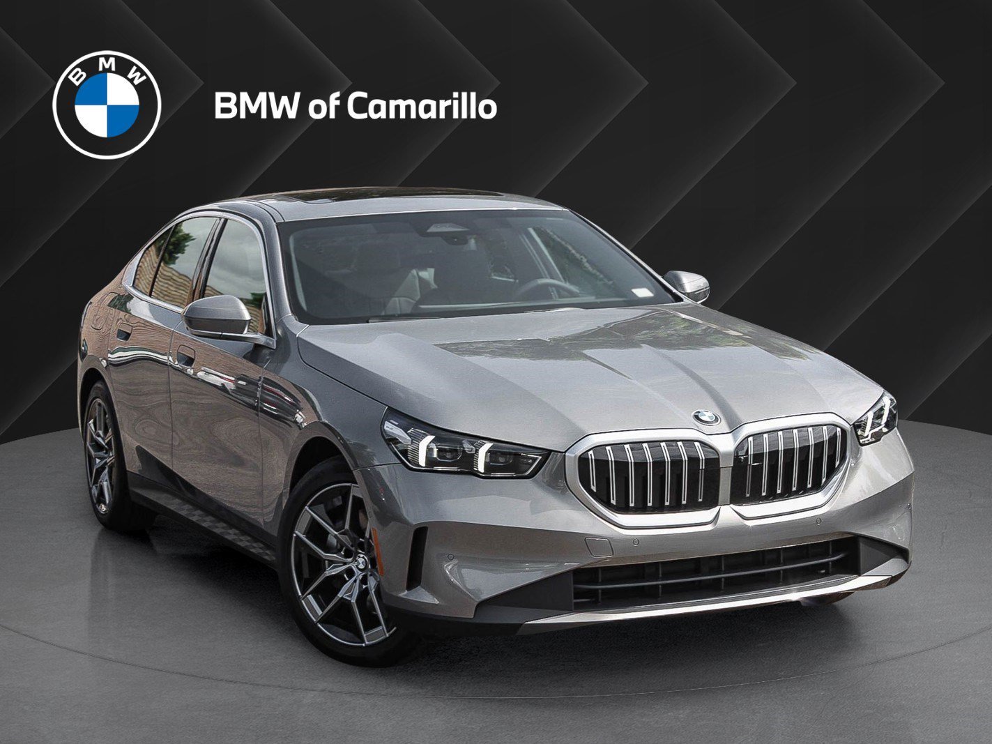 New 2027 Oxide Grey Metallic BMW 530i image 1