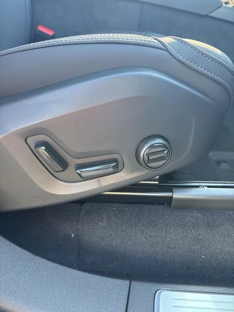 New 2026 Vapour Grey Volvo Plus image 45