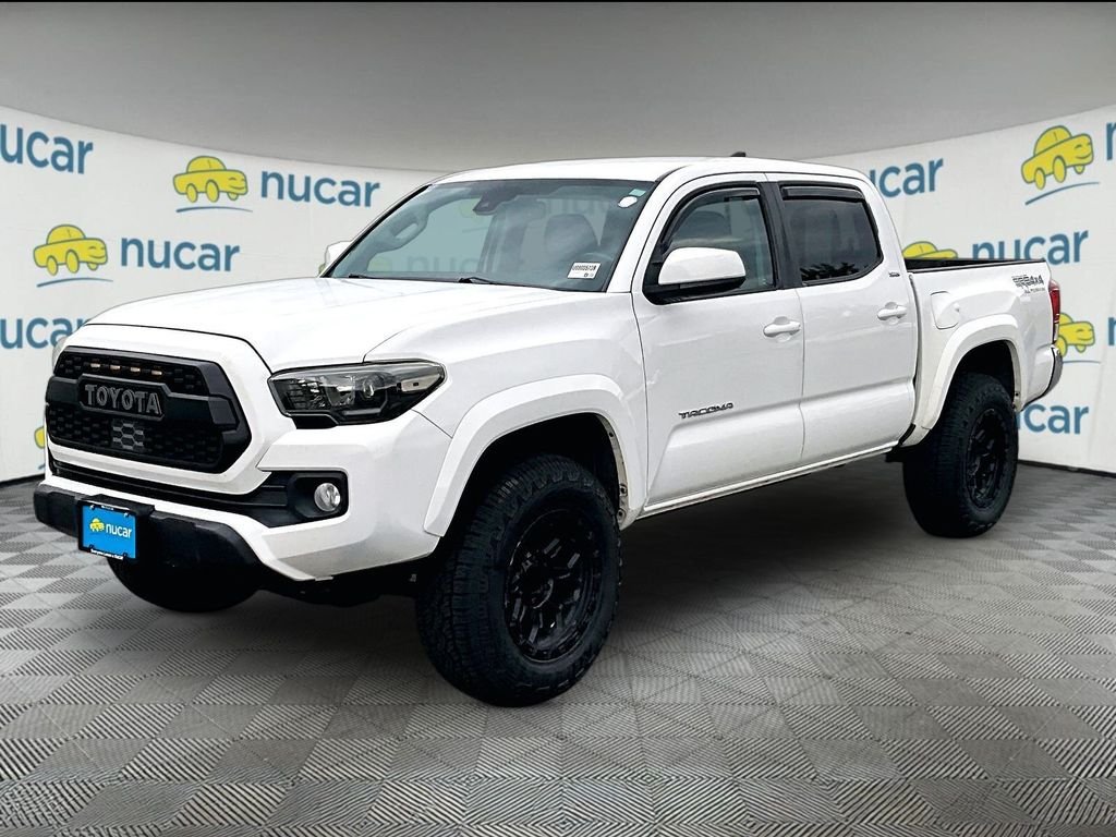 Used 2019 Super White Toyota SR5 image 3