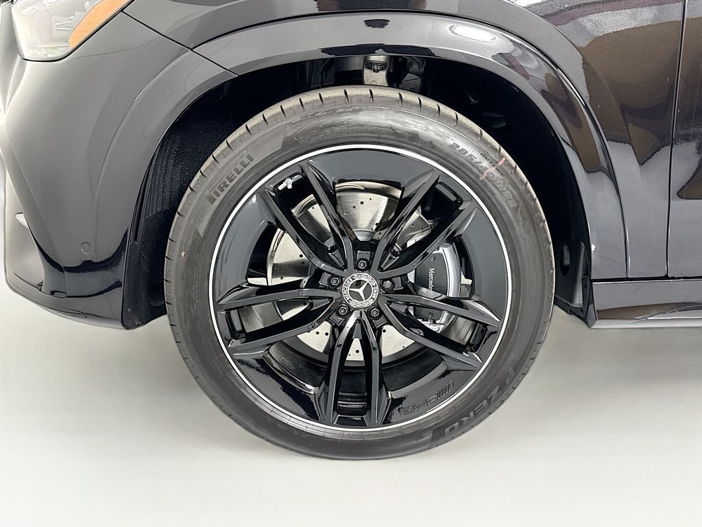 New 2026 Obsidian Black Metallic Mercedes-Benz GLE 580 image 32