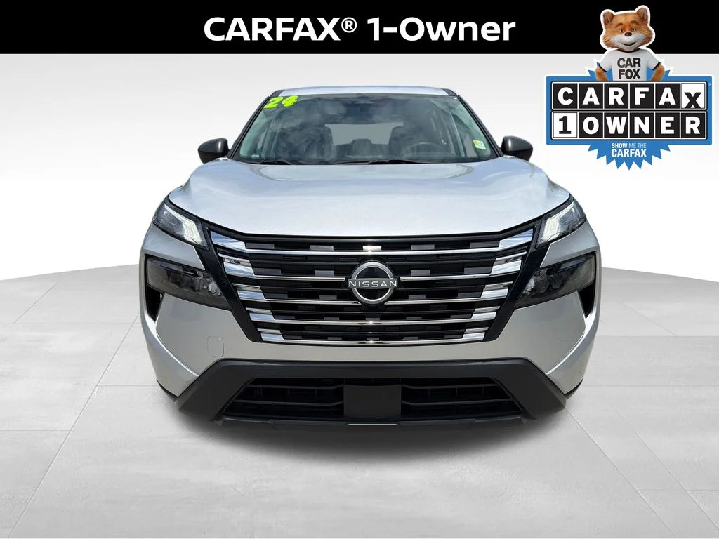 Certified Used 2024 Silver Nissan S image 2