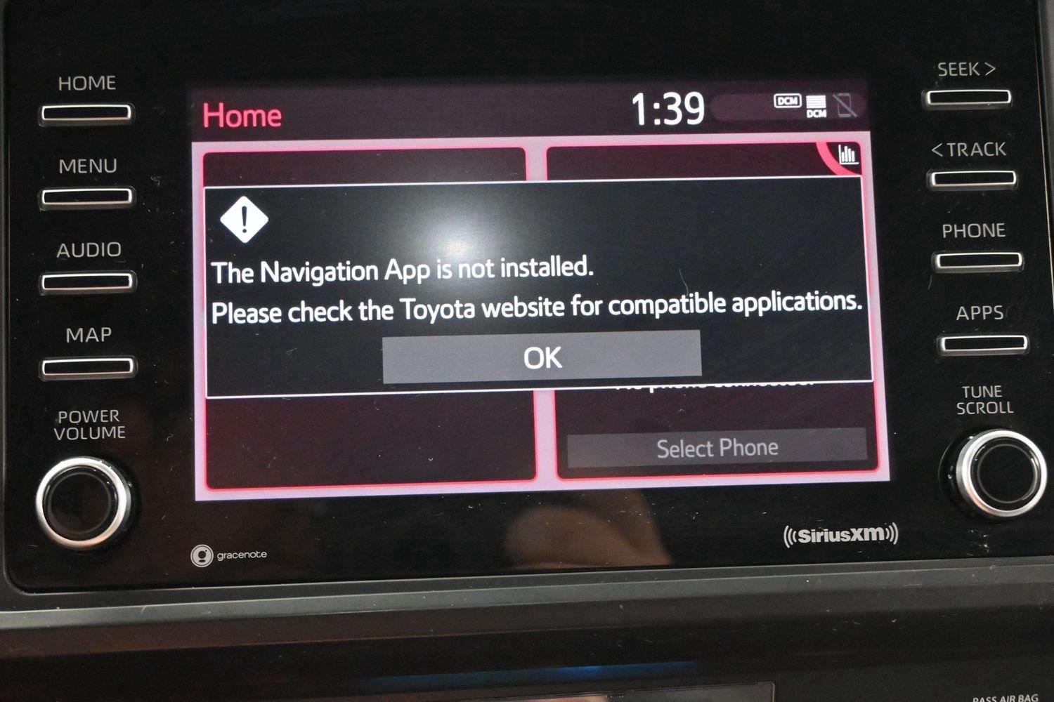Used 2022 White Toyota SR V6 image 23
