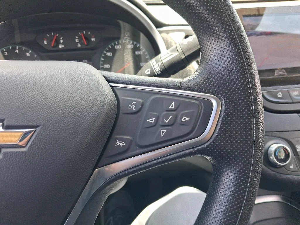 Used 2024 Gray Chevrolet LT image 29