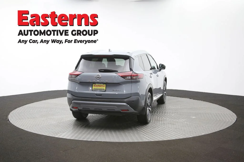 Used 2023 Gray Nissan SL image 38