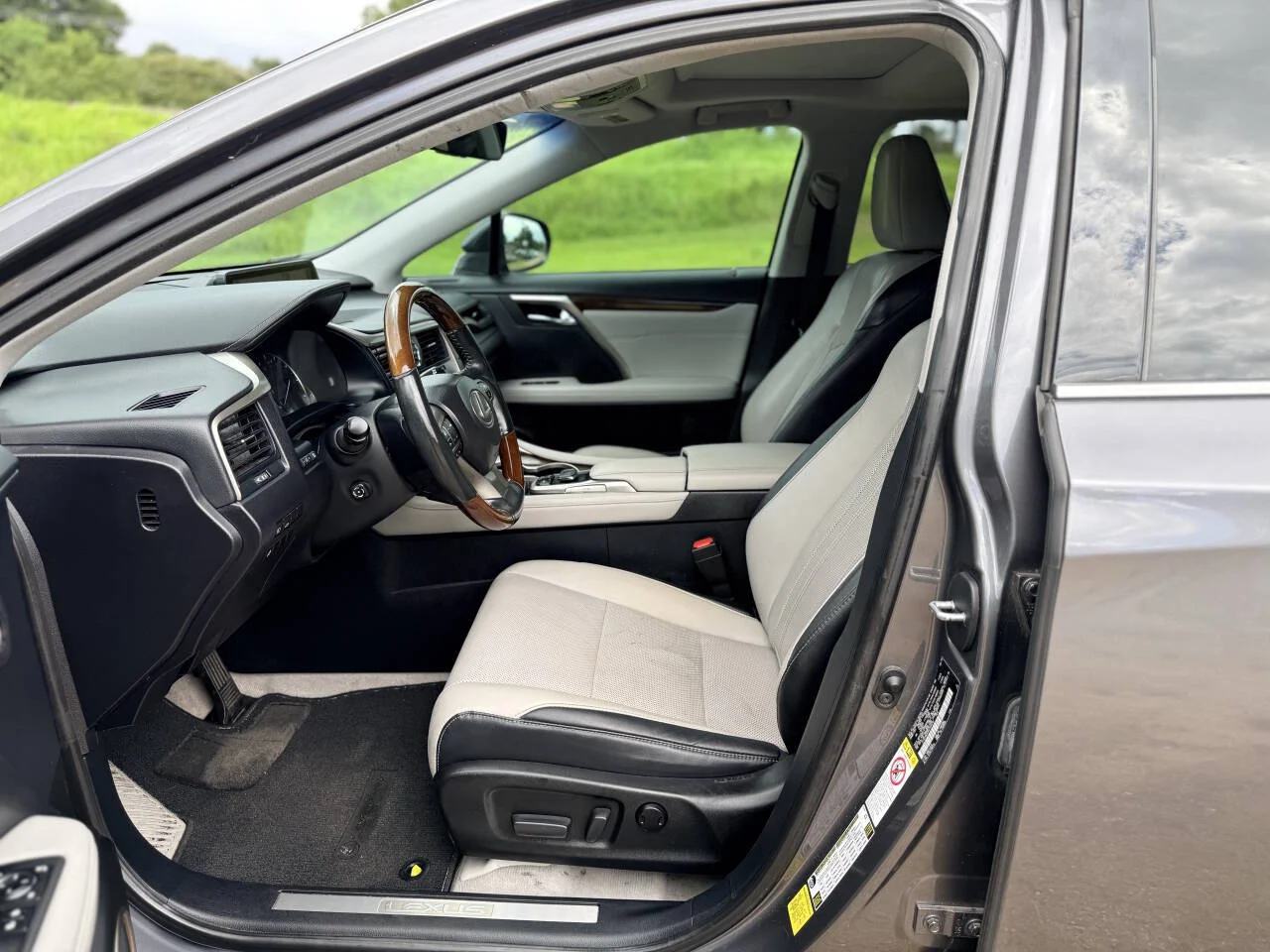 Used 2019 Charcoal Lexus Base 4dr SUV image 13