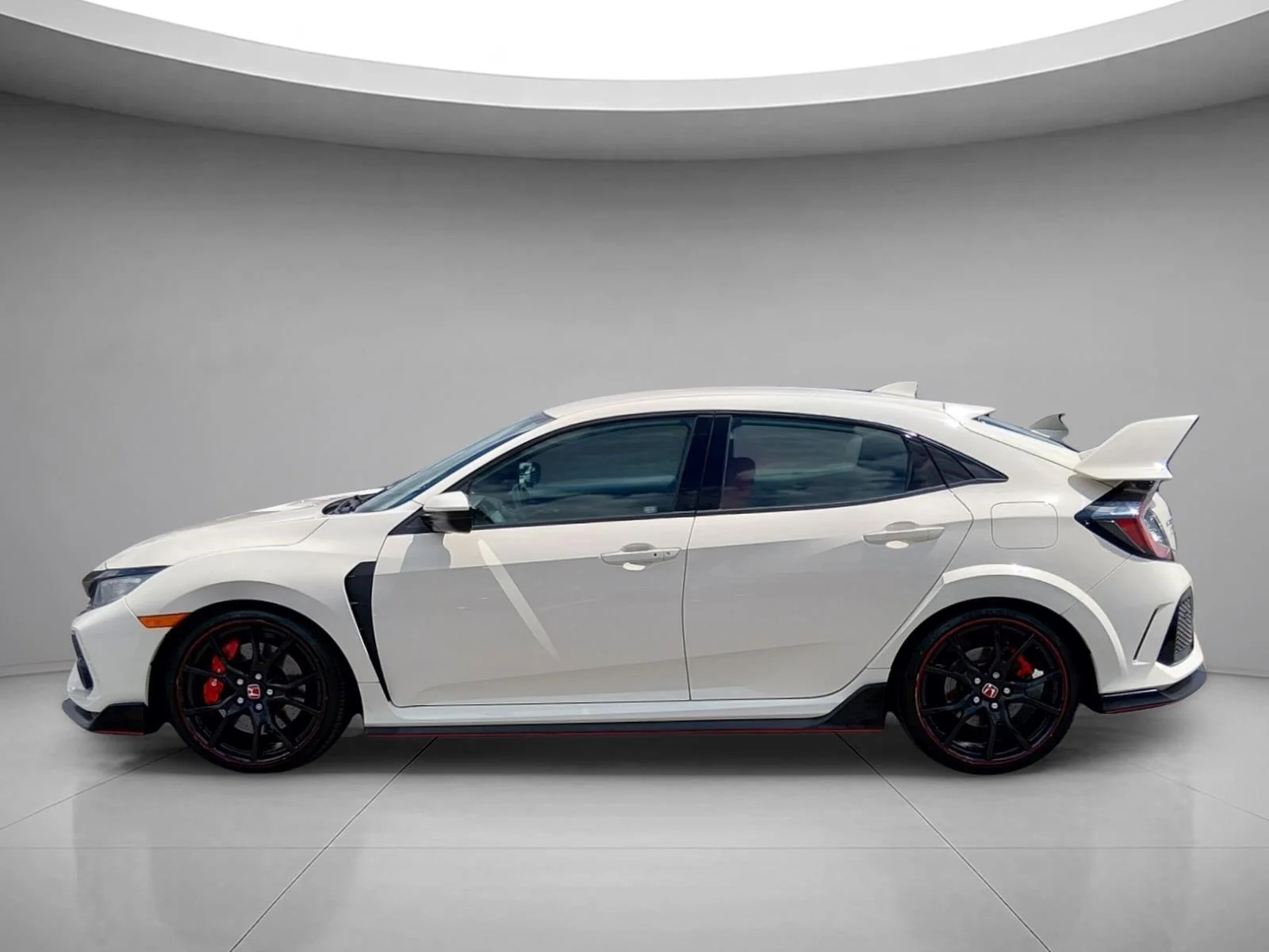 Used 2019 Championship White Honda Type R Touring image 2