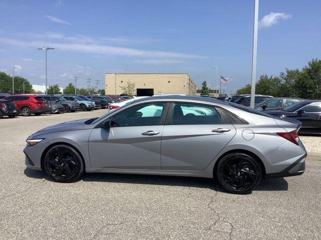 New 2026 Fluid Metal Hyundai SEL Sport image 9