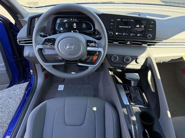 New 2026 Blue Hyundai SE image 15
