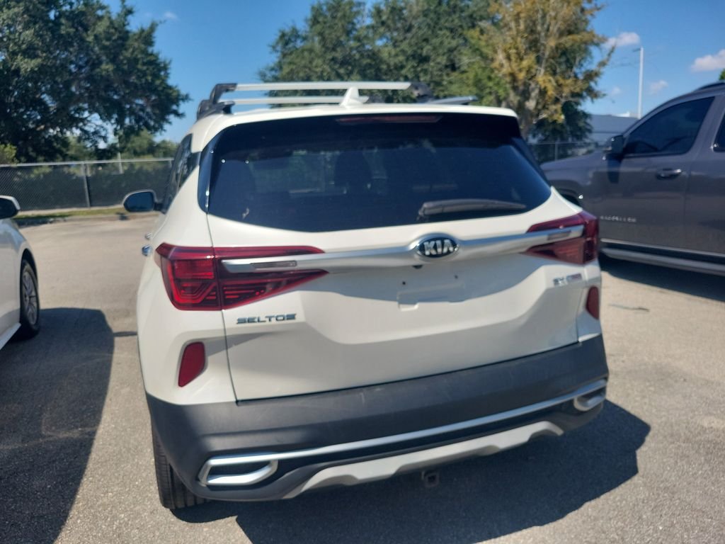 Used 2021 White Kia SX image 3