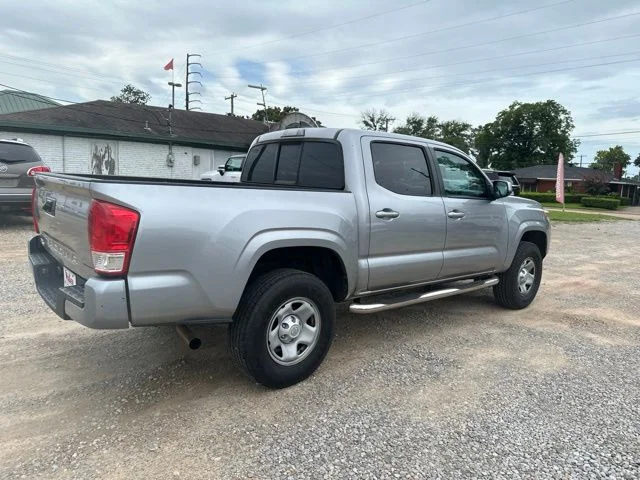 Used 2017 Silver Toyota SR image 13