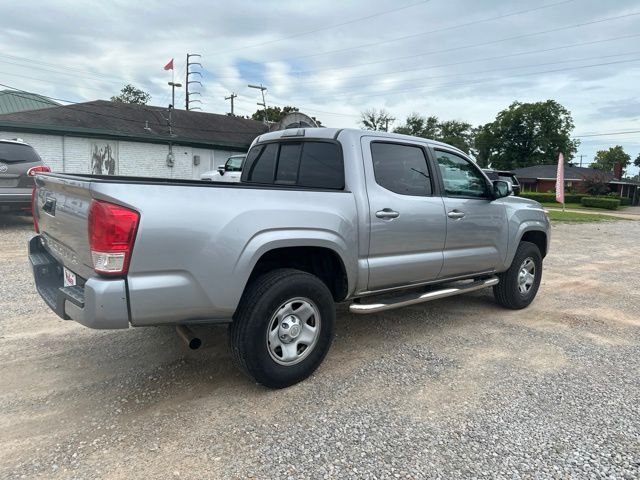Used 2017 Silver Toyota SR image 13