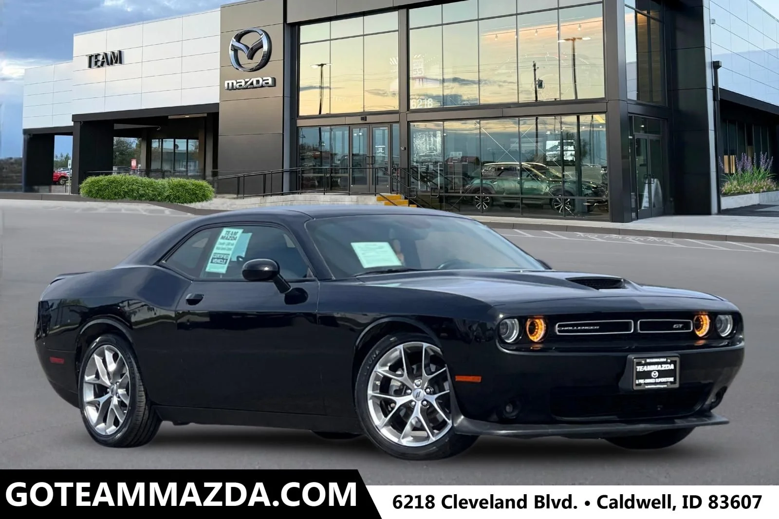 2022 Dodge Challenger GT Auto's photo