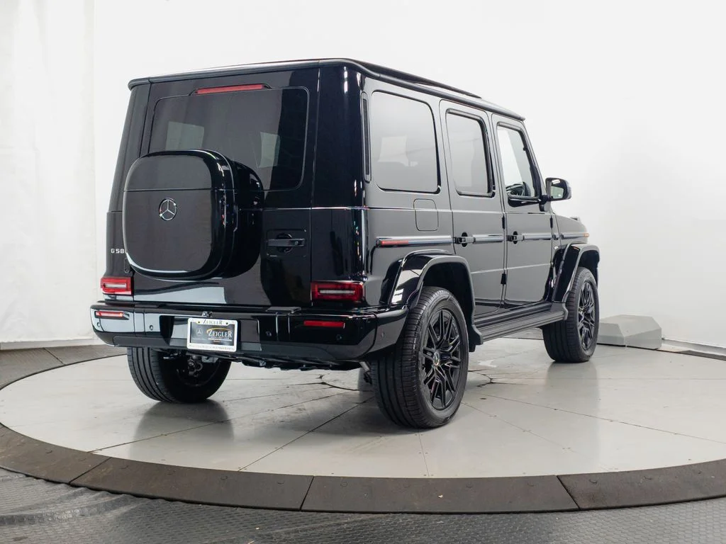 Certified Used 2025 Black Mercedes-Benz G 580 image 33