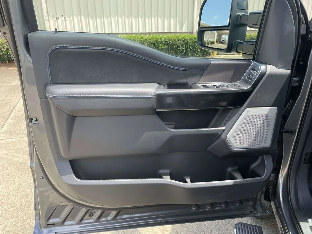 New 2026 Carbonized Gray Metallic Ford Platinum image 15
